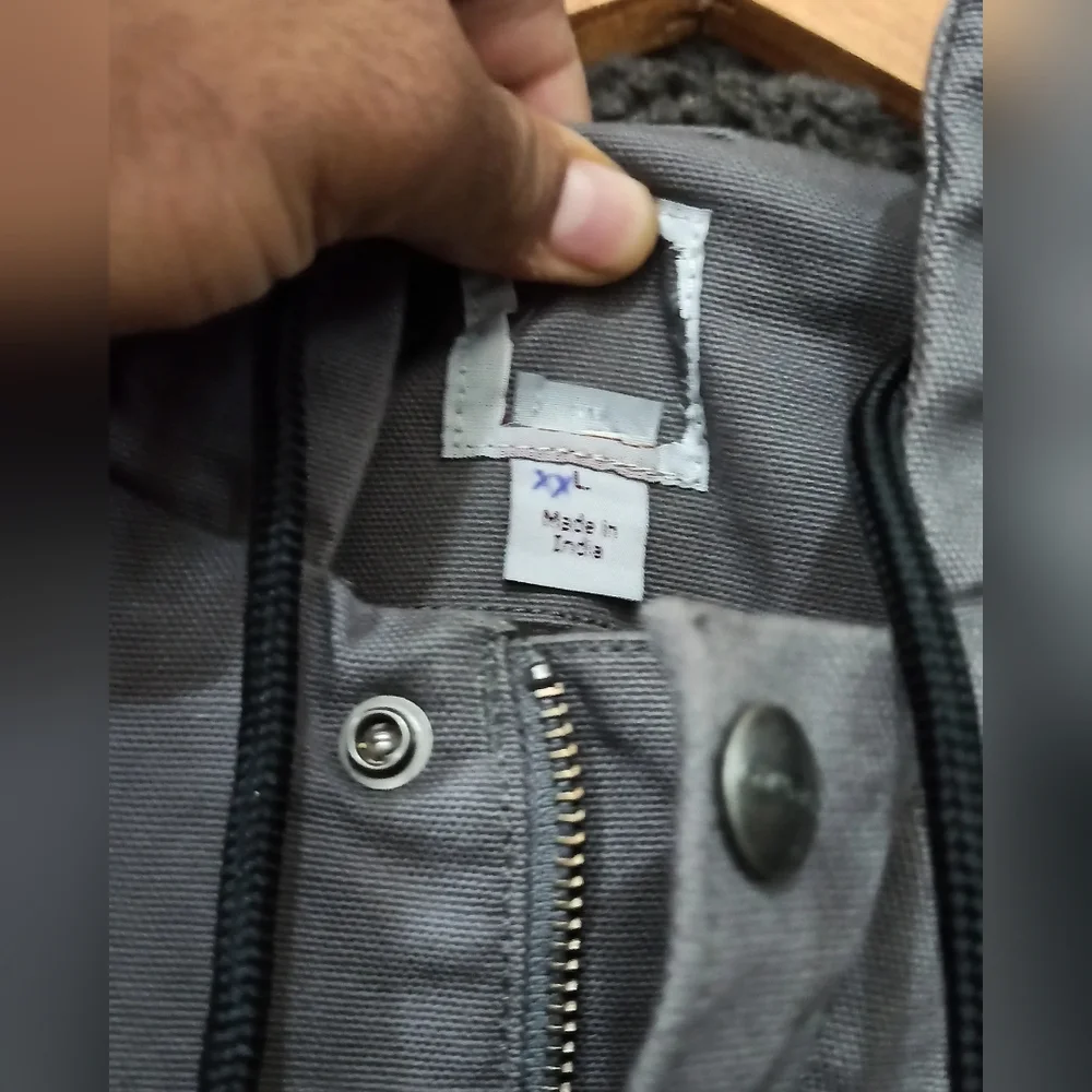 Carhartt - Picture 7 of 10